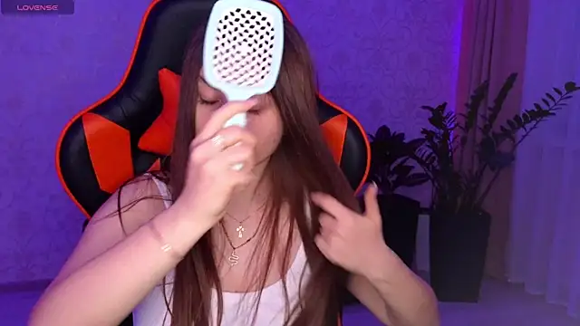 Elishka  online show from October 20, 2025, 8:09 pm