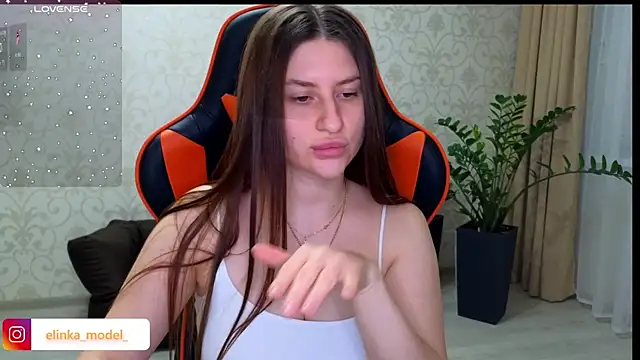 Elishka  online show from November 6, 2025, 7:37 pm