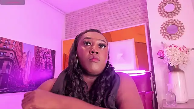 ShaniaBrownn online show from March 8, 2026, 7:28 pm