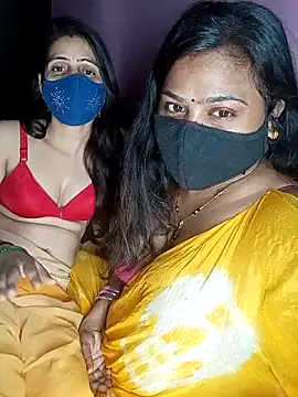 cutee  crazy online show from October 8, 2025, 7:22 pm