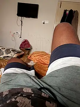 mkmony online show from January 20, 2025, 9:56 am