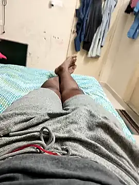 mkmony online show from September 22, 2025, 6:10 pm