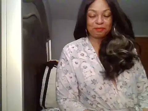 MSweetLindaParks online show from February 1, 2025, 11:48 pm