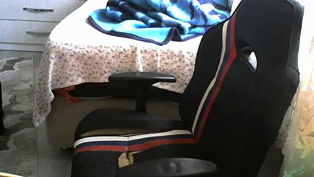 Snapshot of crazybaby5461 chatting on November 11, 2025, 1:33 pm crazybaby5461 online show from November 11, 2025, 1:33 pm