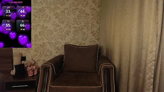 AgnesGraham online show from October 31, 2025, 9:49 pm