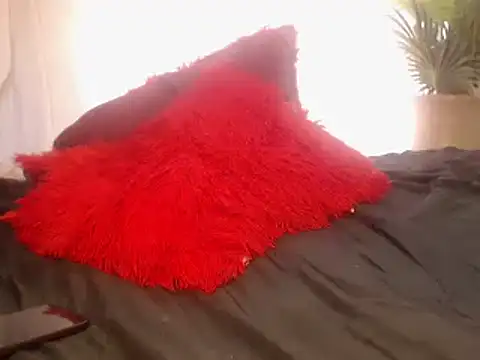 Misswhiteee online show from February 8, 2025, 7:37 am