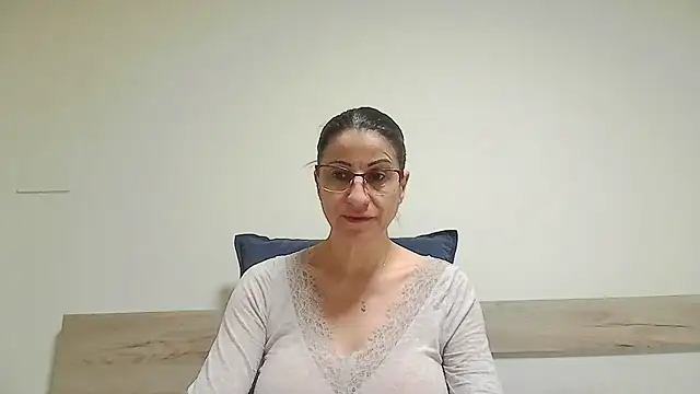 Sanada hot online show from January 16, 2026, 7:56 am