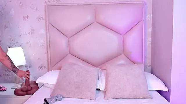 ambar sullivan online show from October 4, 2025, 11:41 am