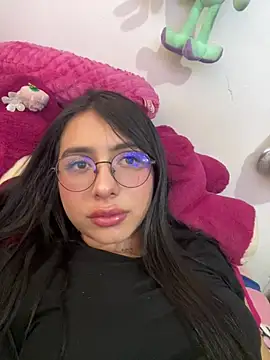 isabella jade online show from January 28, 2025, 5:03 pm