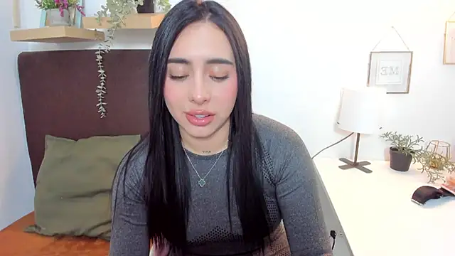 isabella jade online show from March 12, 2025, 10:17 pm