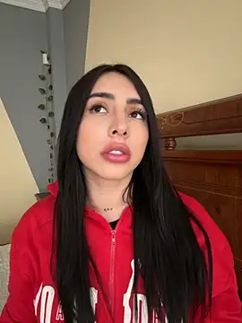 isabella jade online show from October 7, 2025, 1:19 pm