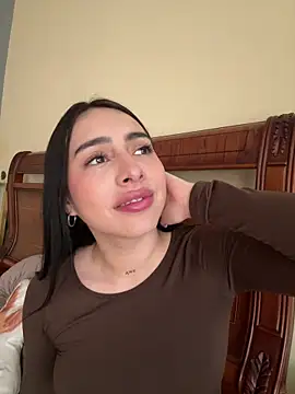 isabella jade online show from October 9, 2025, 1:31 pm