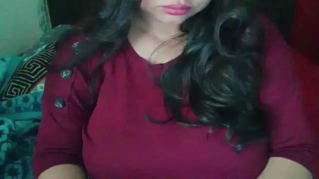 Snapshot of yoursnishaa chatting on February 27, 2025, 6:18 am yoursnishaa online show from February 27, 2025, 6:18 am