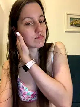 Snapshot of Nicole-Ray chatting on December 14, 2025, 7:29 pm Nicole-Ray online show from December 14, 2025, 7:29 pm