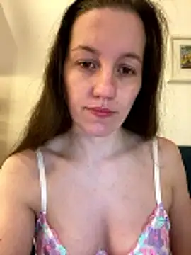 Snapshot of Nicole-Ray chatting on January 9, 2026, 8:43 pm Nicole-Ray online show from January 9, 2026, 8:43 pm