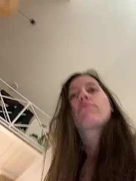 Snapshot of Nicole-Ray chatting on March 1, 2026, 12:29 pm Nicole-Ray online show from March 1, 2026, 12:29 pm