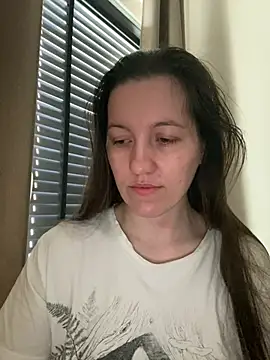 Snapshot of Nicole-Ray chatting on March 5, 2026, 9:49 am Nicole-Ray online show from March 5, 2026, 9:49 am