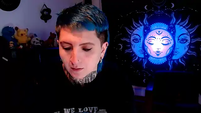 Marieblueeyes online show from March 11, 2025, 9:37 pm