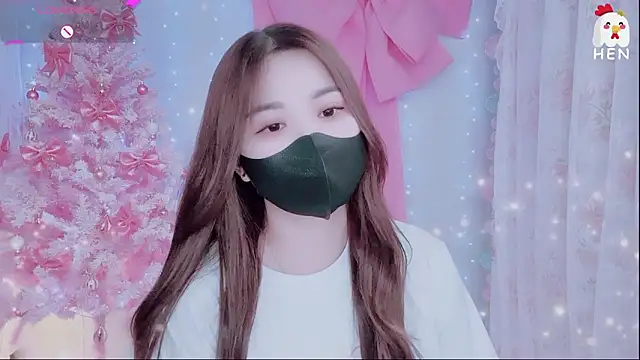 Snapshot of hen237 chatting on January 8, 2026, 6:10 pm hen237 online show from January 8, 2026, 6:10 pm