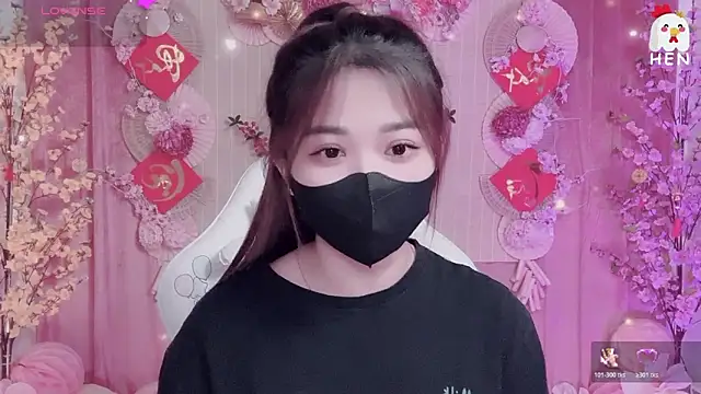 Snapshot of hen237 chatting on February 14, 2026, 7:10 pm hen237 online show from February 14, 2026, 7:10 pm