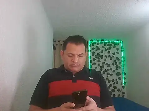 SexDiffrent online show from May 20, 2026, 4:02 pm