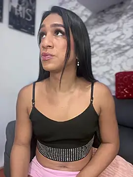 Snapshot of Ashly_Miller chatting on February 4, 2025, 7:33 pm Ashly Miller online show from February 4, 2025, 7:33 pm