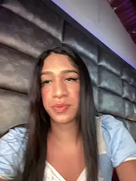 Snapshot of Ashly_Miller chatting on February 28, 2025, 7:46 pm Ashly Miller online show from February 28, 2025, 7:46 pm