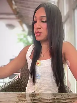 Snapshot of Ashly_Miller chatting on October 1, 2025, 8:04 pm Ashly Miller online show from October 1, 2025, 8:04 pm