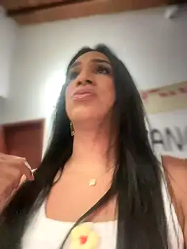 Snapshot of Ashly_Miller chatting on October 15, 2025, 8:09 pm Ashly Miller online show from October 15, 2025, 8:09 pm