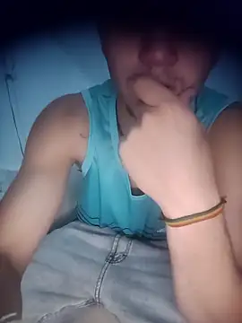 Snapshot of NathanZ11 chatting on April 14, 2026, 9:21 pm NathanZ11 online show from April 14, 2026, 9:21 pm