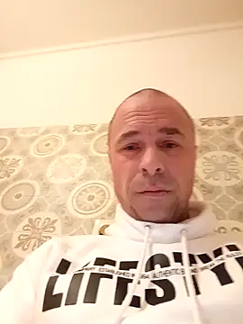 Nowy111 online show from March 17, 2026, 12:26 am