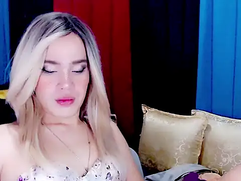 arianneXXX ts online show from March 6, 2026, 11:34 pm