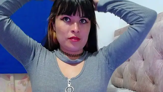 Alexandrasaenz online show from April 21, 2026, 10:34 pm