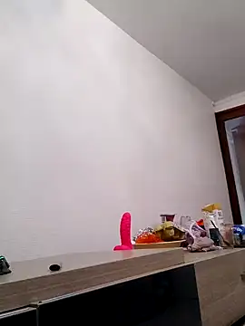 clara-francaise online show from February 3, 2025, 4:52 pm