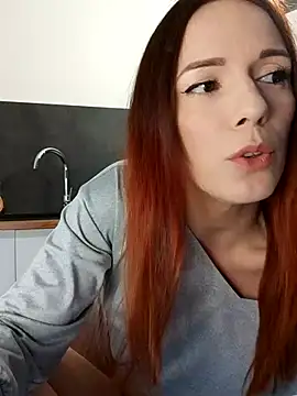 Snapshot of clara-francaise chatting on May 17, 2026, 2:57 pm clara-francaise online show from May 17, 2026, 2:57 pm