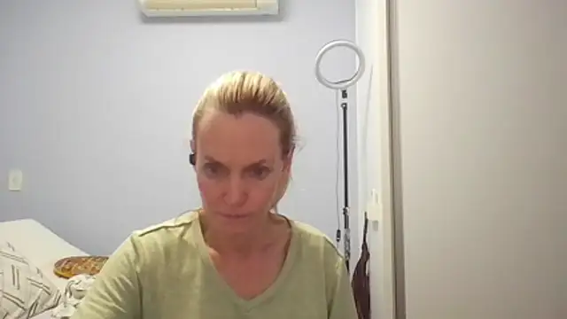 Annylove1 online show from March 1, 2026, 12:56 am