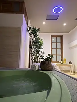 Hannahoff online show from January 19, 2025, 1:21 am