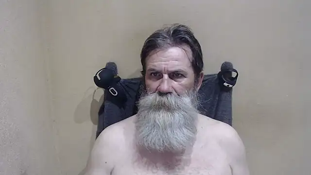 Snapshot of AlexNudo chatting on July 28, 2026, 1:32 pm AlexNudo online show from July 28, 2026, 1:32 pm
