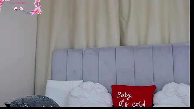 Barbie Blond  online show from November 1, 2025, 7:10 am