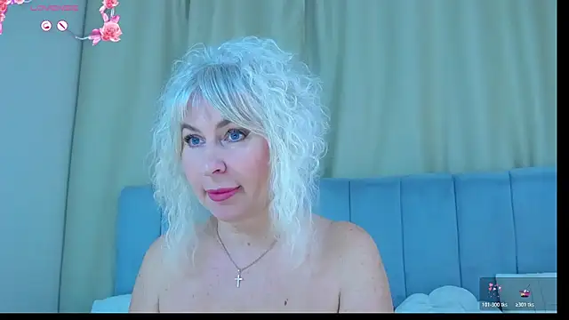 Barbie Blond  online show from November 4, 2025, 7:18 am