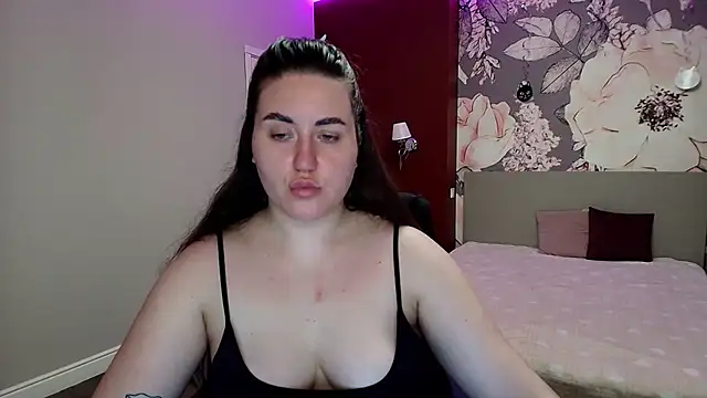 Roxie Bradley online show from March 30, 2026, 5:41 am