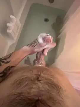 Snapshot of ThatTattooedGuy chatting on November 7, 2025, 6:35 am ThatTattooedGuy online show from November 7, 2025, 6:35 am