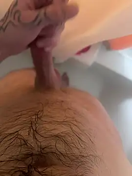 Snapshot of ThatTattooedGuy chatting on March 1, 2026, 9:22 am ThatTattooedGuy online show from March 1, 2026, 9:22 am