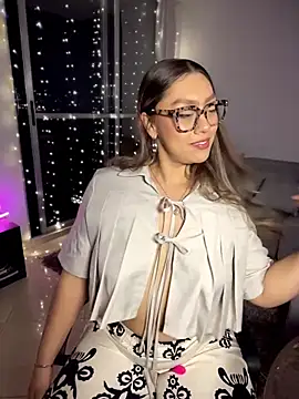 Im sophiie online show from March 7, 2026, 7:16 am