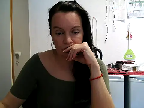 LoveNBloom online show from June 15, 2026, 5:15 pm