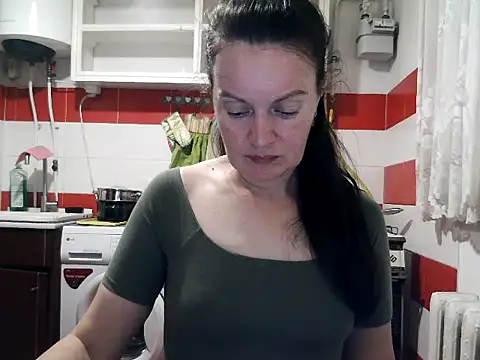 LoveNBloom online show from July 22, 2026, 6:22 pm