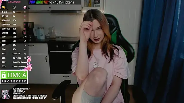 Lee Loo online show from February 27, 2025, 12:45 pm