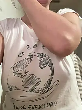 sweetmystery1 online show from February 15, 2025, 6:12 pm