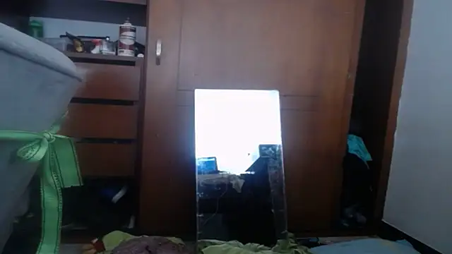 angellsexx20 online show from October 25, 2025, 6:57 pm