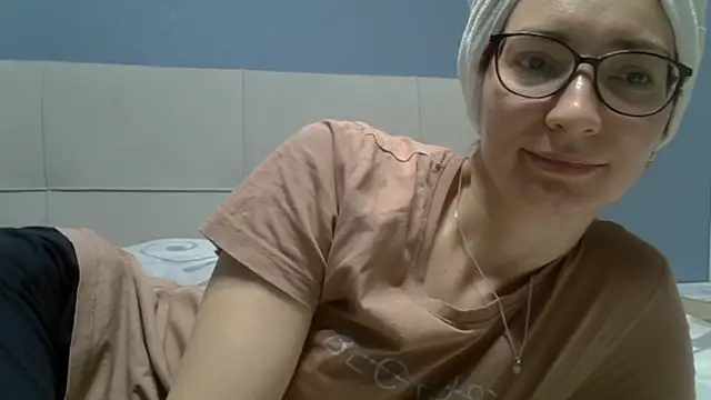 Snapshot of Ashleyspice chatting on May 12, 2026, 8:22 am Ashleyspice online show from May 12, 2026, 8:22 am
